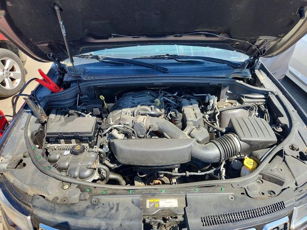 2017 JEEP CHEROKEE Laredo — Engine bay