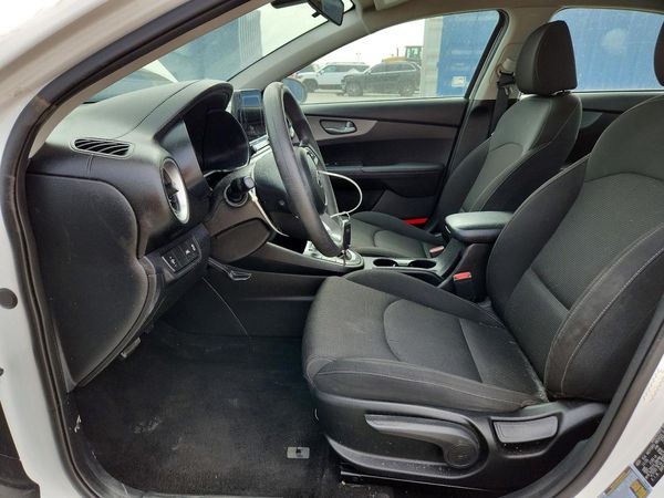 2021 KIA FORTE FE, LXS