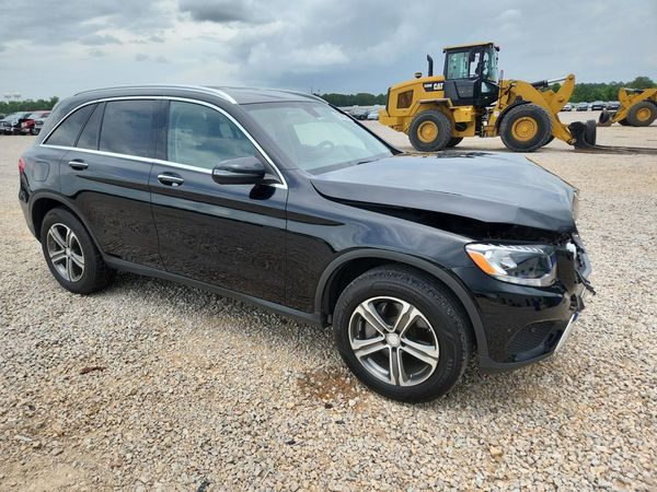 2016 MERCEDES-BENZ GLC