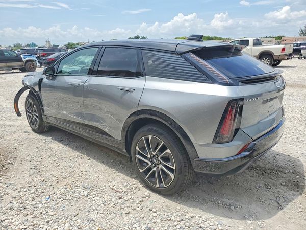 2025 CADILLAC OPTIQ Sport 1