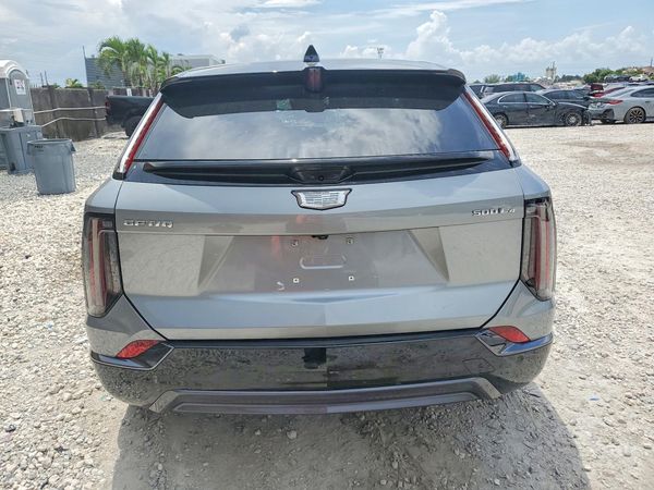 2025 CADILLAC OPTIQ Sport 1
