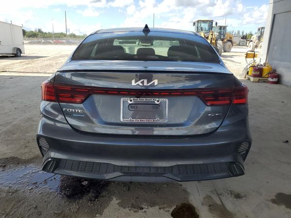 2024 KIA FORTE