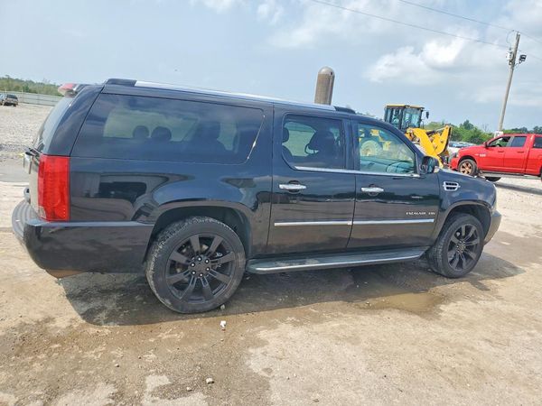 2013 CADILLAC ESCALADE ESV Luxury