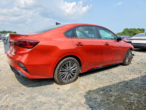 2022 KIA FORTE GT Line