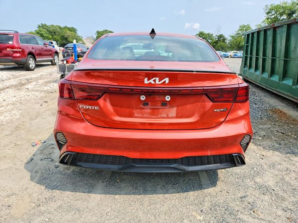 2022 KIA FORTE GT Line