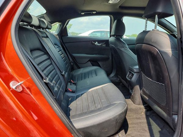 2022 KIA FORTE GT Line