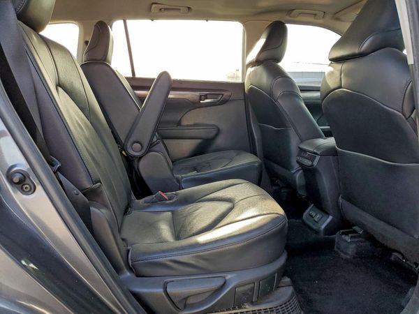 2023 TOYOTA HIGHLANDER