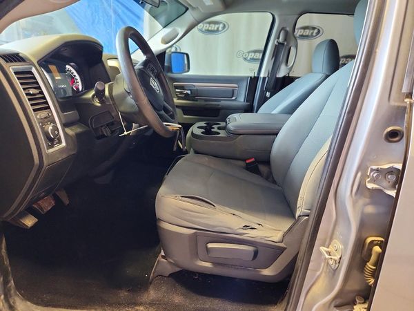 2019 RAM 1500 CLASSIC SLT