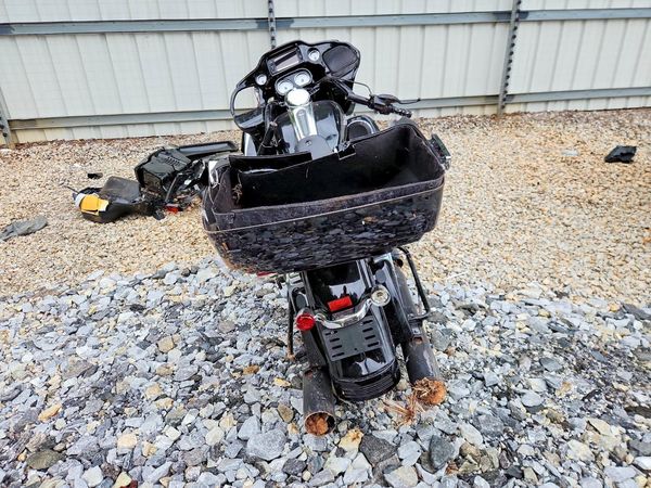 2016 HARLEY-DAVIDSON FL