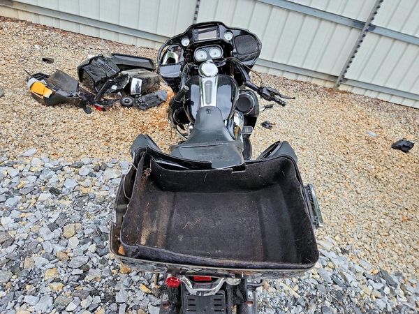 2016 HARLEY-DAVIDSON FL