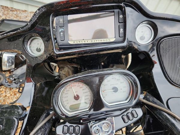 2016 HARLEY-DAVIDSON FL