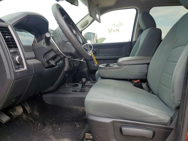2017 RAM 2500 ST CREW CAB 4X4
