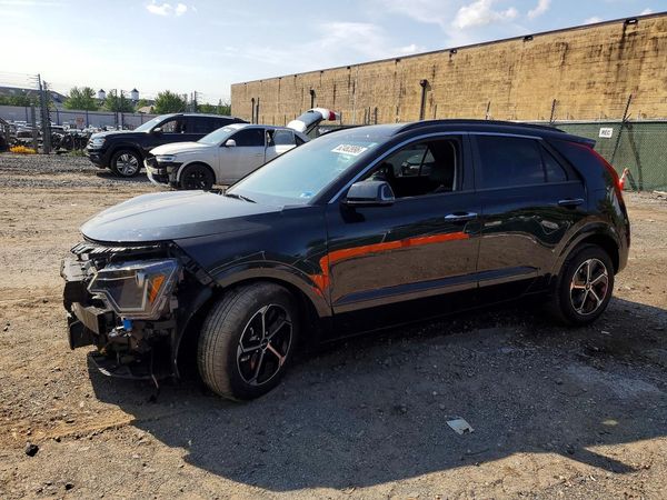 2025 KIA NIRO