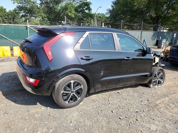 2025 KIA NIRO