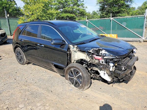 2025 KIA NIRO