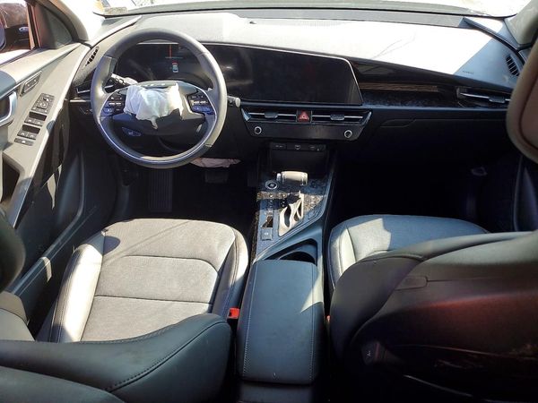 2025 KIA NIRO