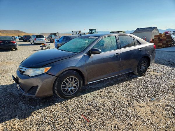 2013 TOYOTA CAMRY