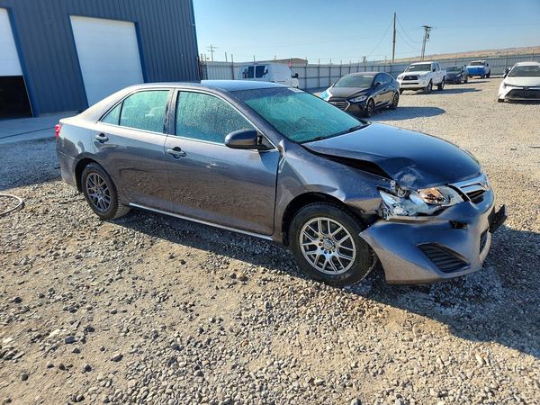 2013 TOYOTA CAMRY