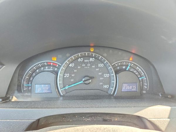 2013 TOYOTA CAMRY