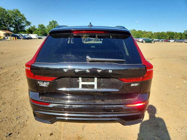 2025 VOLVO XC60 Plus Dark