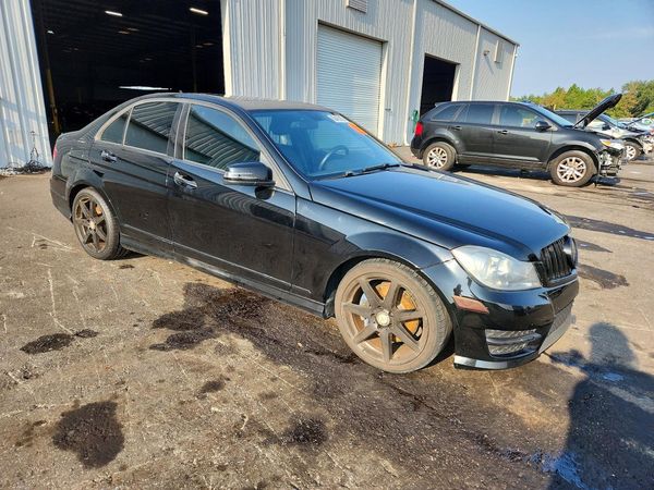 2013 MERCEDES-BENZ C C350