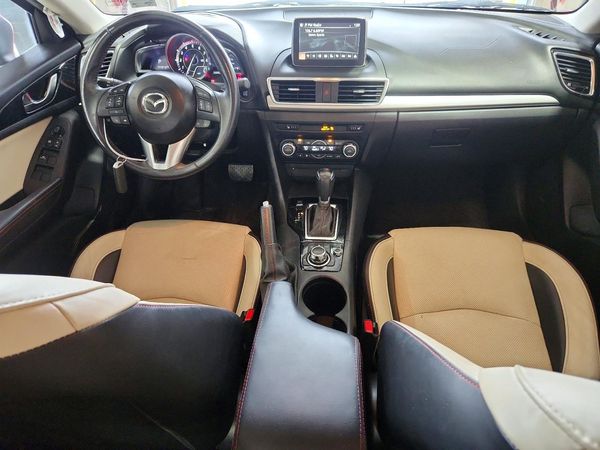 2015 MAZDA 3
