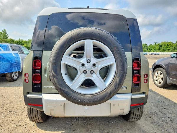 2022 LAND ROVER DEFENDER 110 SE