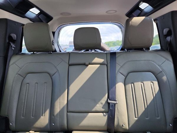2022 LAND ROVER DEFENDER 110 SE