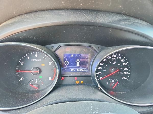 2018 KIA SEDONA LX
