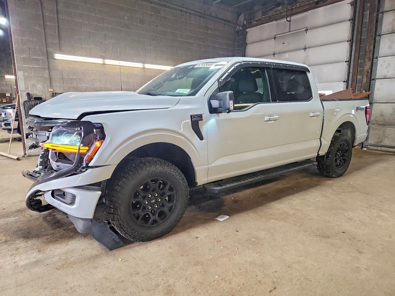 2025 FORD F150 XLT