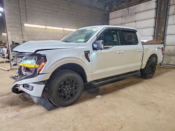 2025 FORD F150 XLT