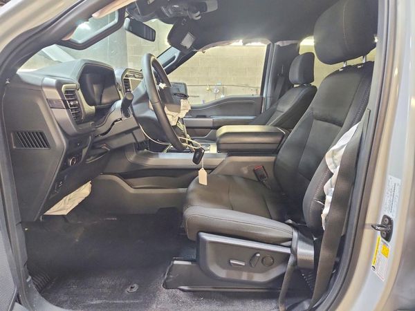 2025 FORD F150 XLT