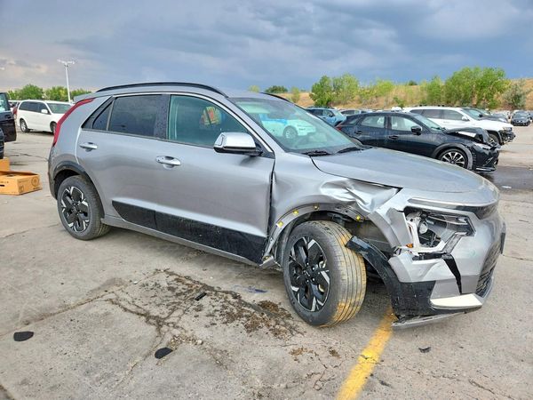2024 KIA NIRO Wind