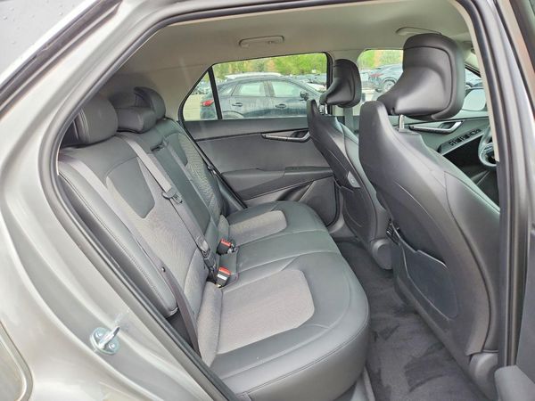 2024 KIA NIRO Wind