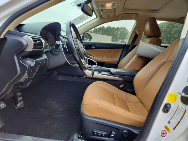 2016 LEXUS IS 300