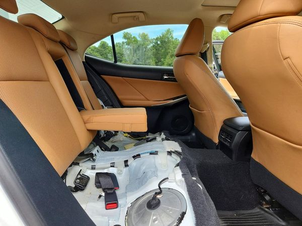 2016 LEXUS IS 300