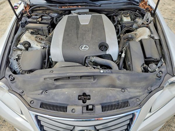 2016 LEXUS IS 300