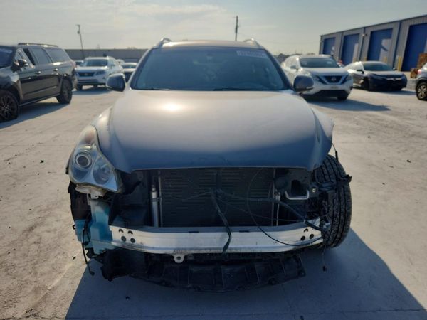 2016 INFINITI QX50