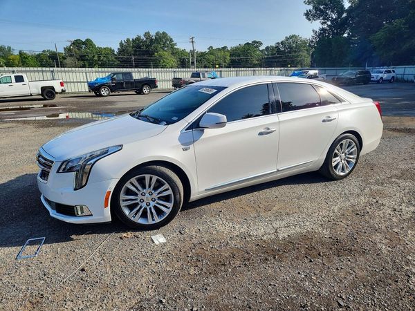 2019 CADILLAC XTS Luxury