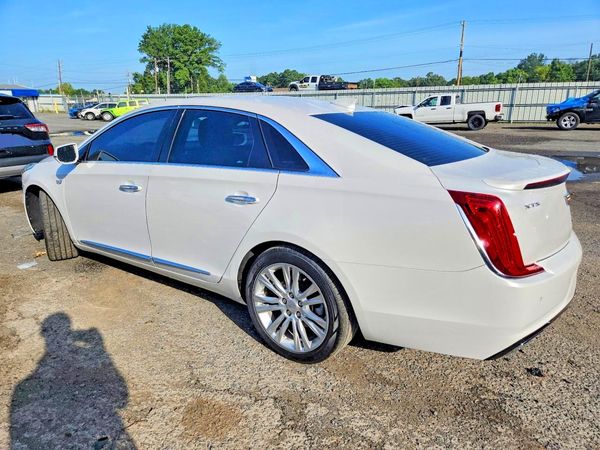 2019 CADILLAC XTS Luxury