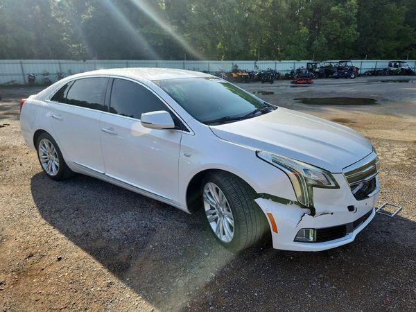 2019 CADILLAC XTS Luxury