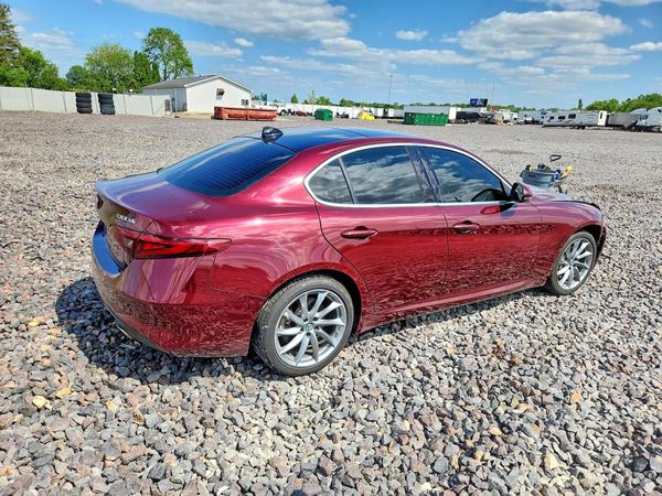 2017 ALFA ROMEO GIULIA AWD