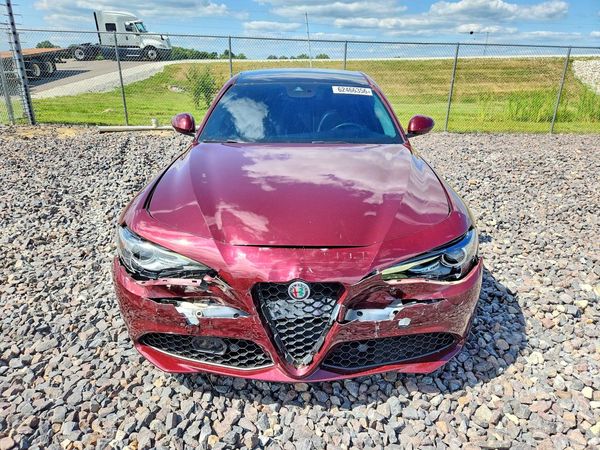 2017 ALFA ROMEO GIULIA AWD