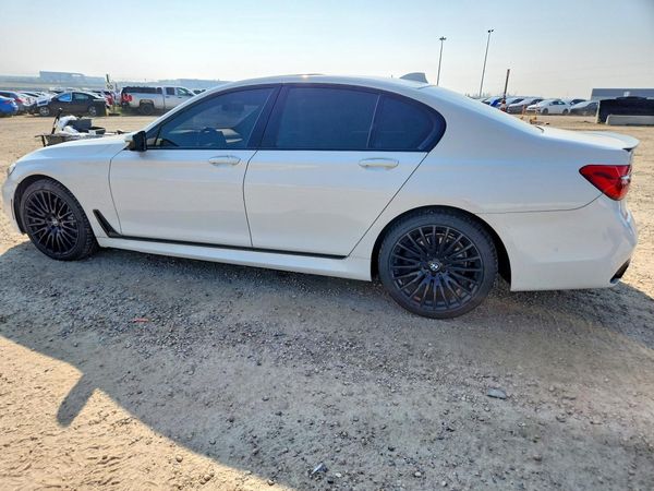 2017 BMW 750
