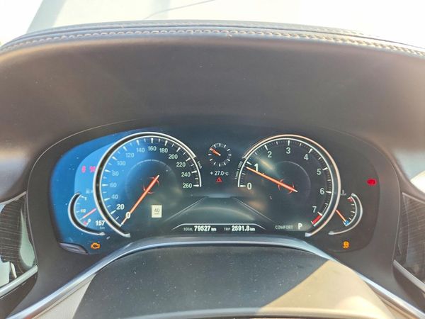 2017 BMW 750