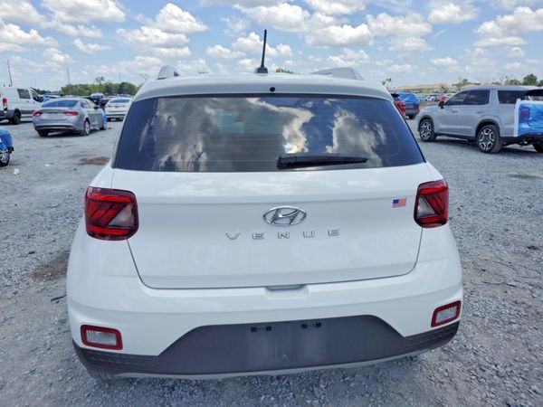 2023 HYUNDAI VENUE SEL, Limited