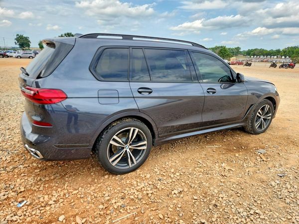 2019 BMW X7