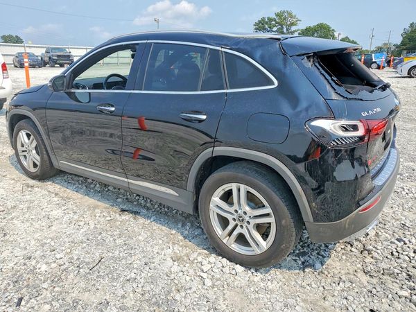 2021 MERCEDES-BENZ GLA