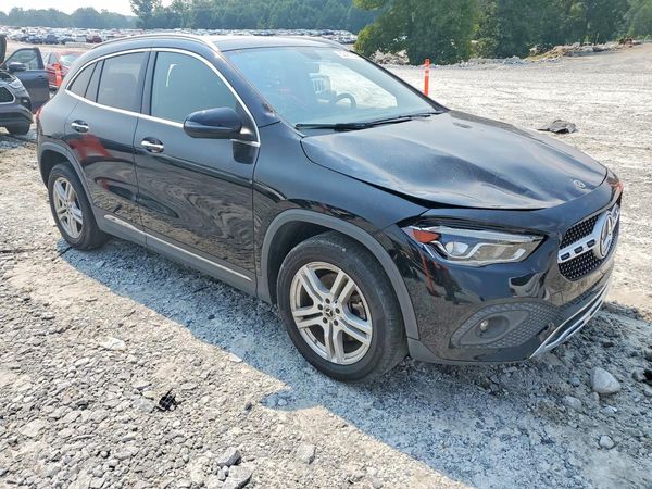 2021 MERCEDES-BENZ GLA