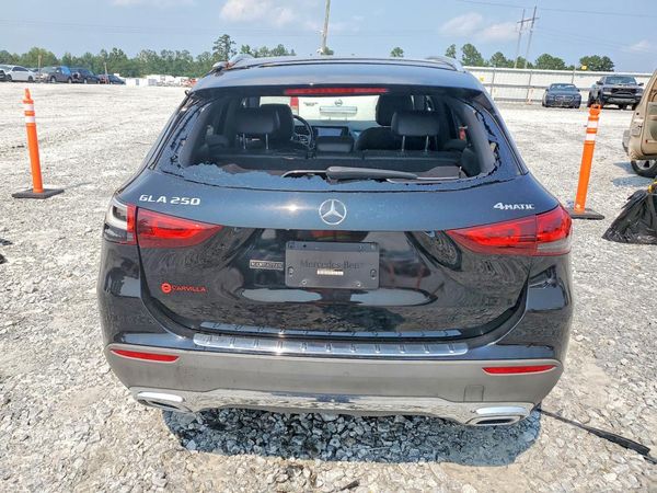 2021 MERCEDES-BENZ GLA